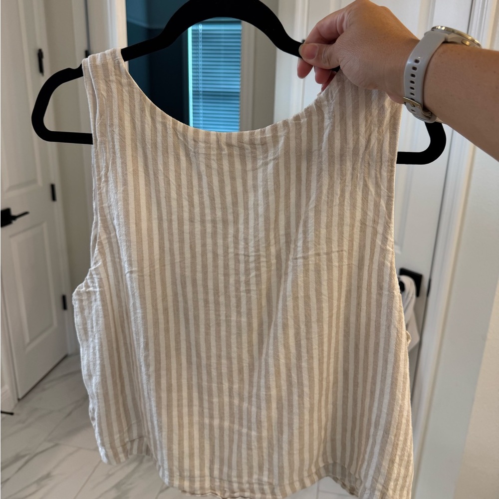 Abercrombie & Fitch Beige and White Striped Tank Top - Picture 2 of 3